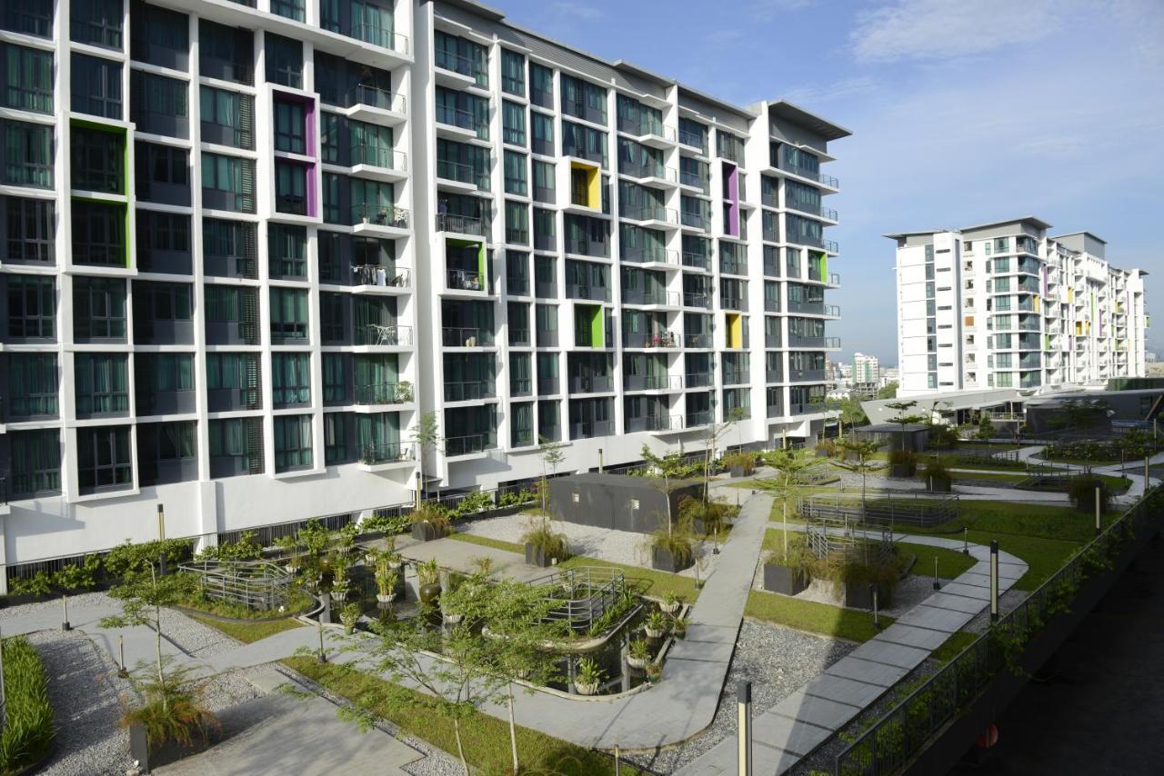 8Pax Cozy Home Stay Jazz Suites 1 Vivacity Kuching Sarawak 3Br Exterior foto